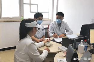 记者：本泽马寻求冬窗租借离队，若要重返里昂需要大幅降薪